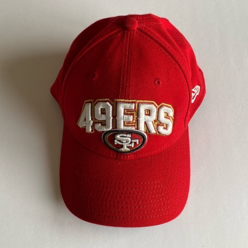 49ers red fitted hat Sz medium-large EUC